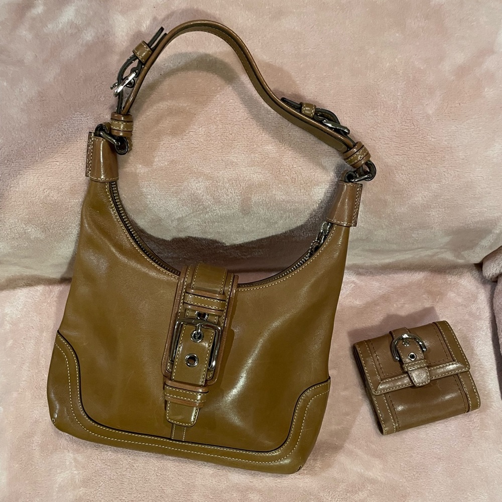Beautiful Beige Coach Purse and Wallet